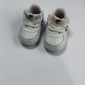 Nike Baby White and Black Crib Shoes 3C